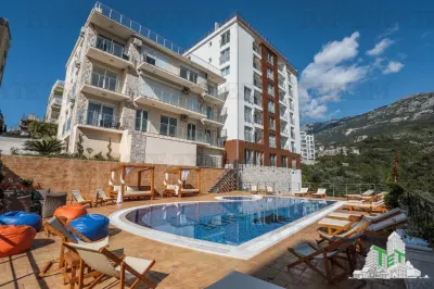 Appartement à Vendre à Budva, Monténégro - foto 2