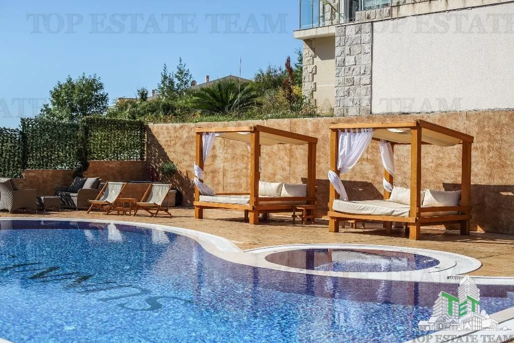 Appartement à Vendre à Budva, Monténégro - foto 12