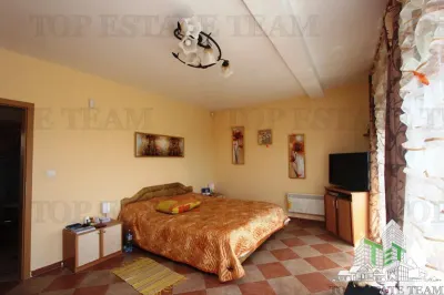 Villa for Sale in Bar, Montenegro - foto 6