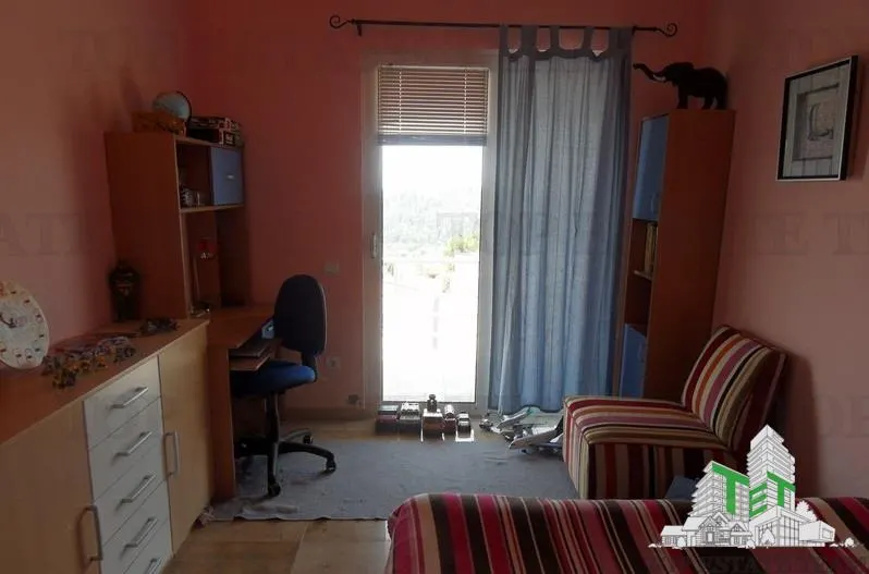 Villa en Venta en Bar, Montenegro - foto 11