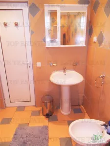 Villa en Venta en Bar, Montenegro - foto 10