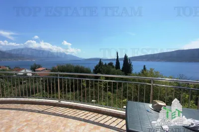 Villa for Sale in Herceg-Novi, Montenegro - Herceg Novi