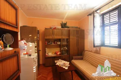Villa en Venta en Bar, Montenegro - foto 3