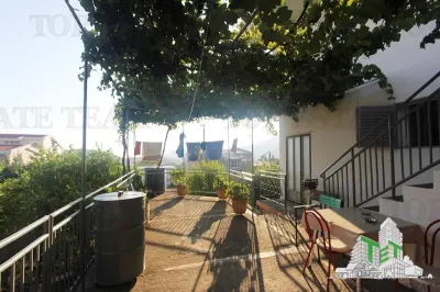 Villa en Venta en Bar, Montenegro - foto 8