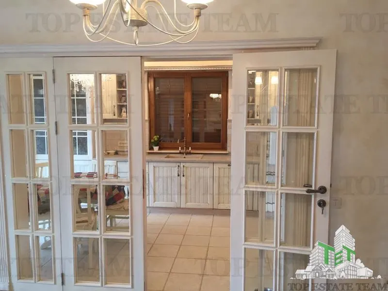 Villa en Venta en Bar, Montenegro - foto 3