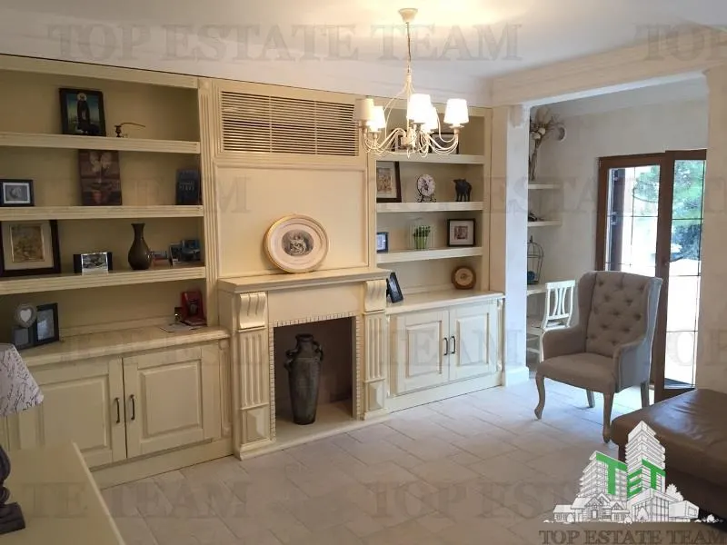 Villa en Venta en Bar, Montenegro - foto 4
