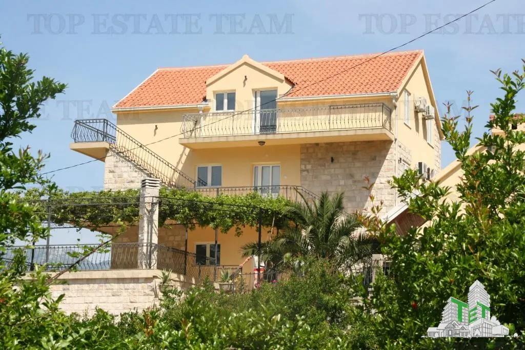 Villa à Vendre à Kotor, Monténégro - foto 1