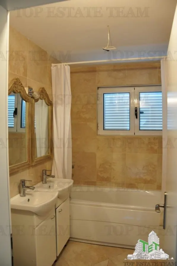 Villa à Vendre à Kotor, Monténégro - foto 17