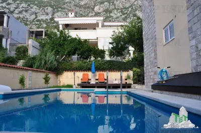 Villa à Vendre à Kotor, Monténégro - foto 4