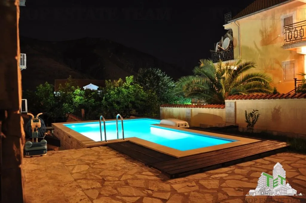 Villa à Vendre à Kotor, Monténégro - foto 5