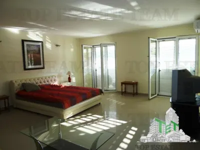 Villa à Vendre à Kotor, Monténégro - foto 9
