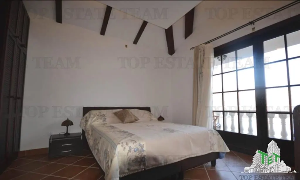 Villa en Venta en Kotor, Montenegro - foto 12