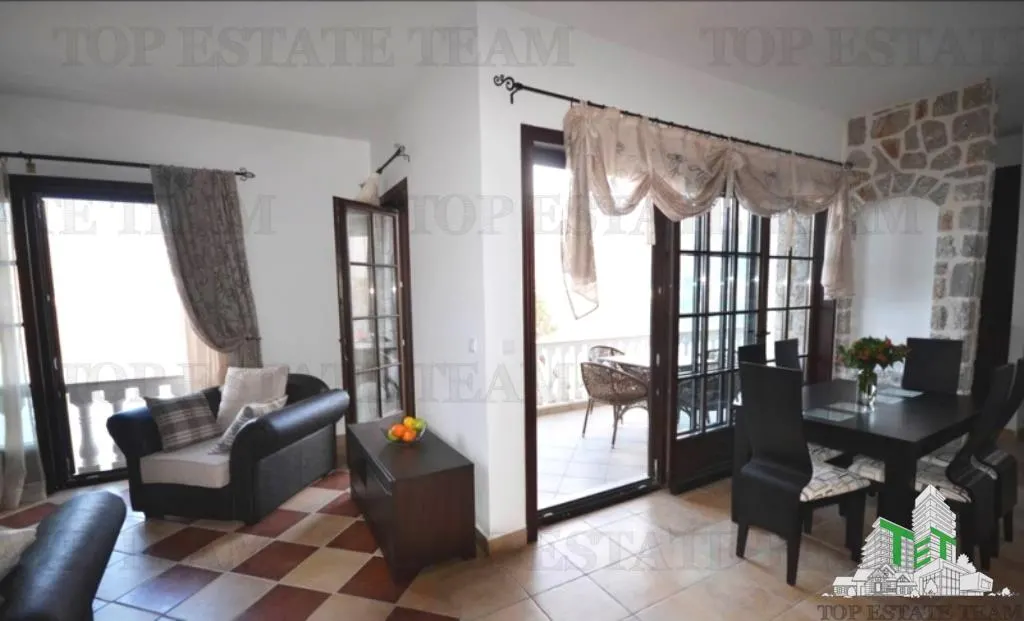 Villa en Venta en Kotor, Montenegro - foto 7