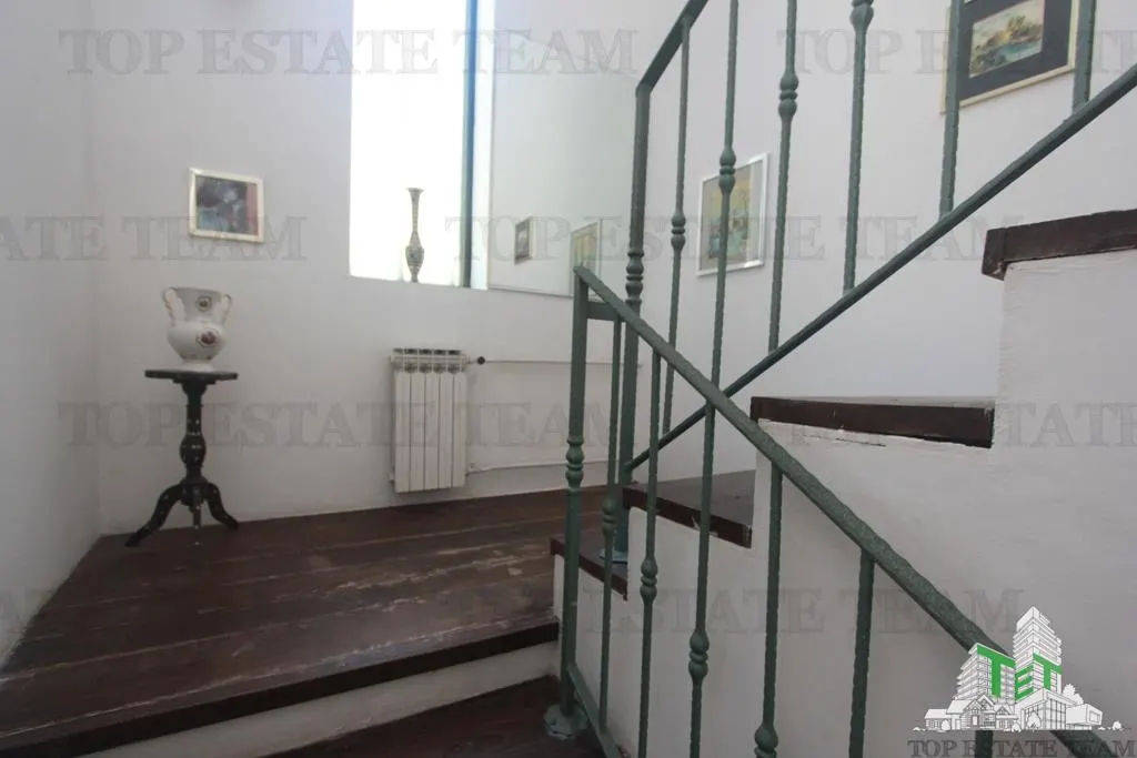 Villa en Venta en Kotor, Montenegro - foto 15