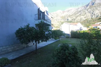Villa en Venta en Kotor, Montenegro - foto 3