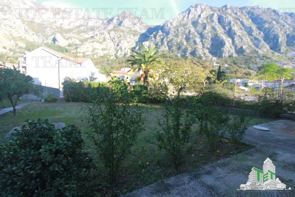 Villa en Venta en Kotor, Montenegro - foto 4