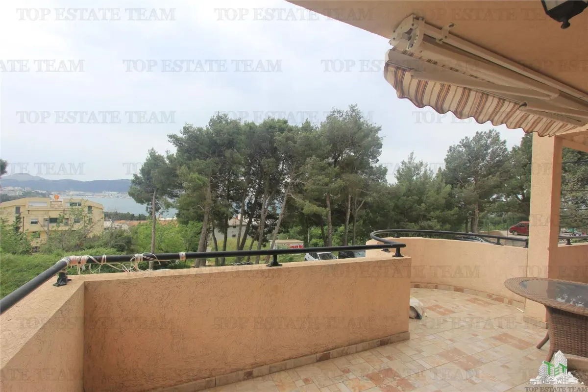 Villa for Sale in Bar, Montenegro - foto 16
