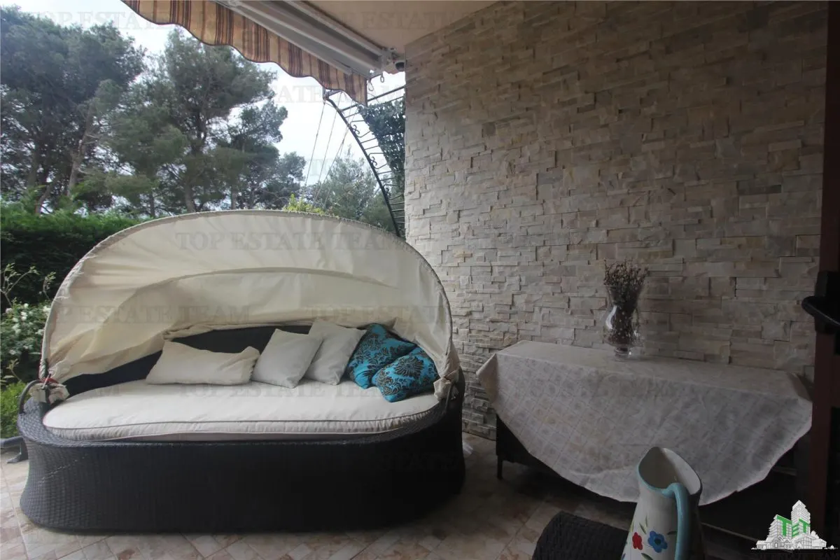 Villa for Sale in Bar, Montenegro - foto 8