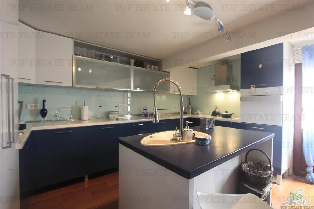 Villa for Sale in Bar, Montenegro - foto 10