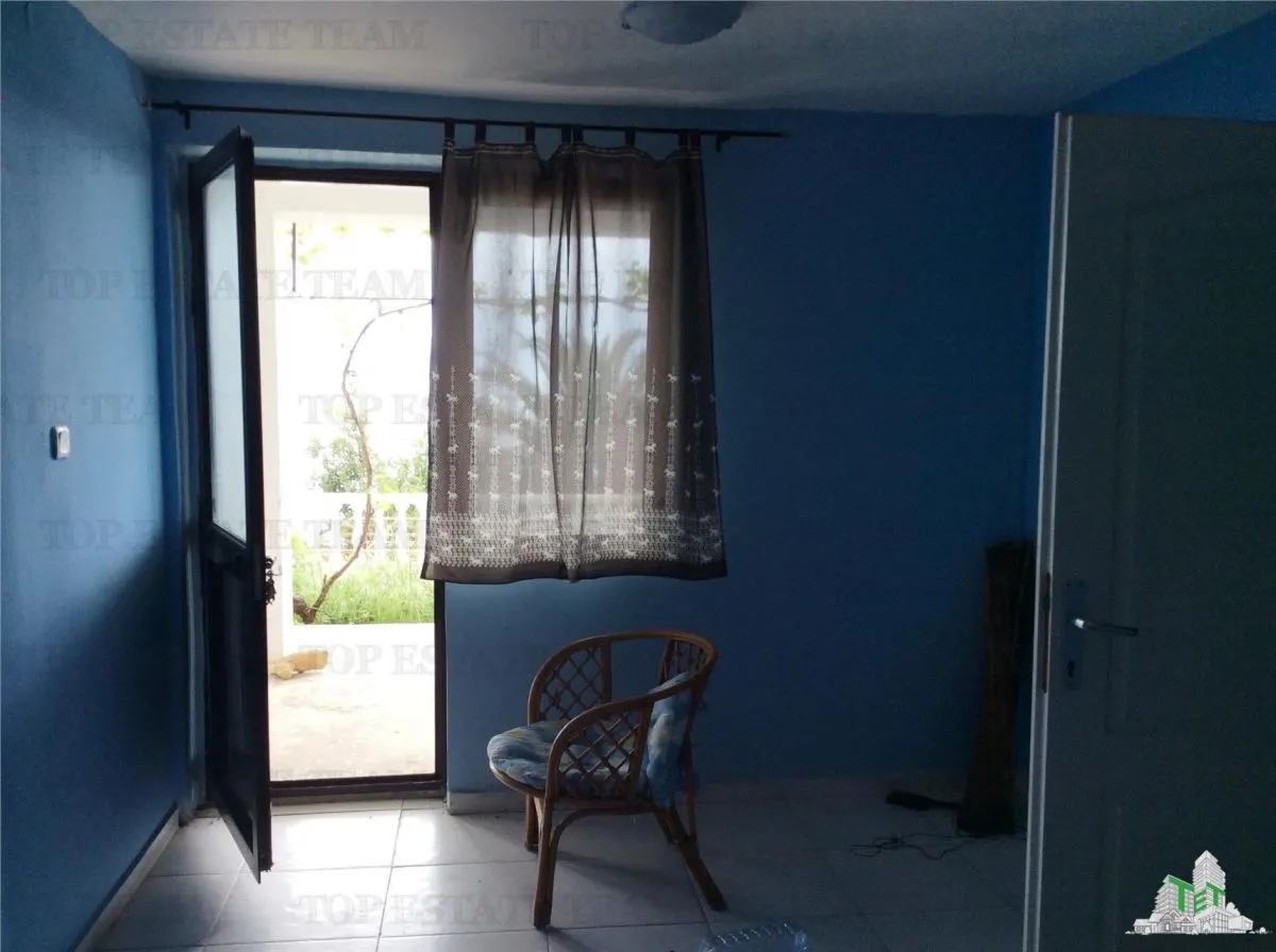 Villa en Venta en Bar, Montenegro - foto 2