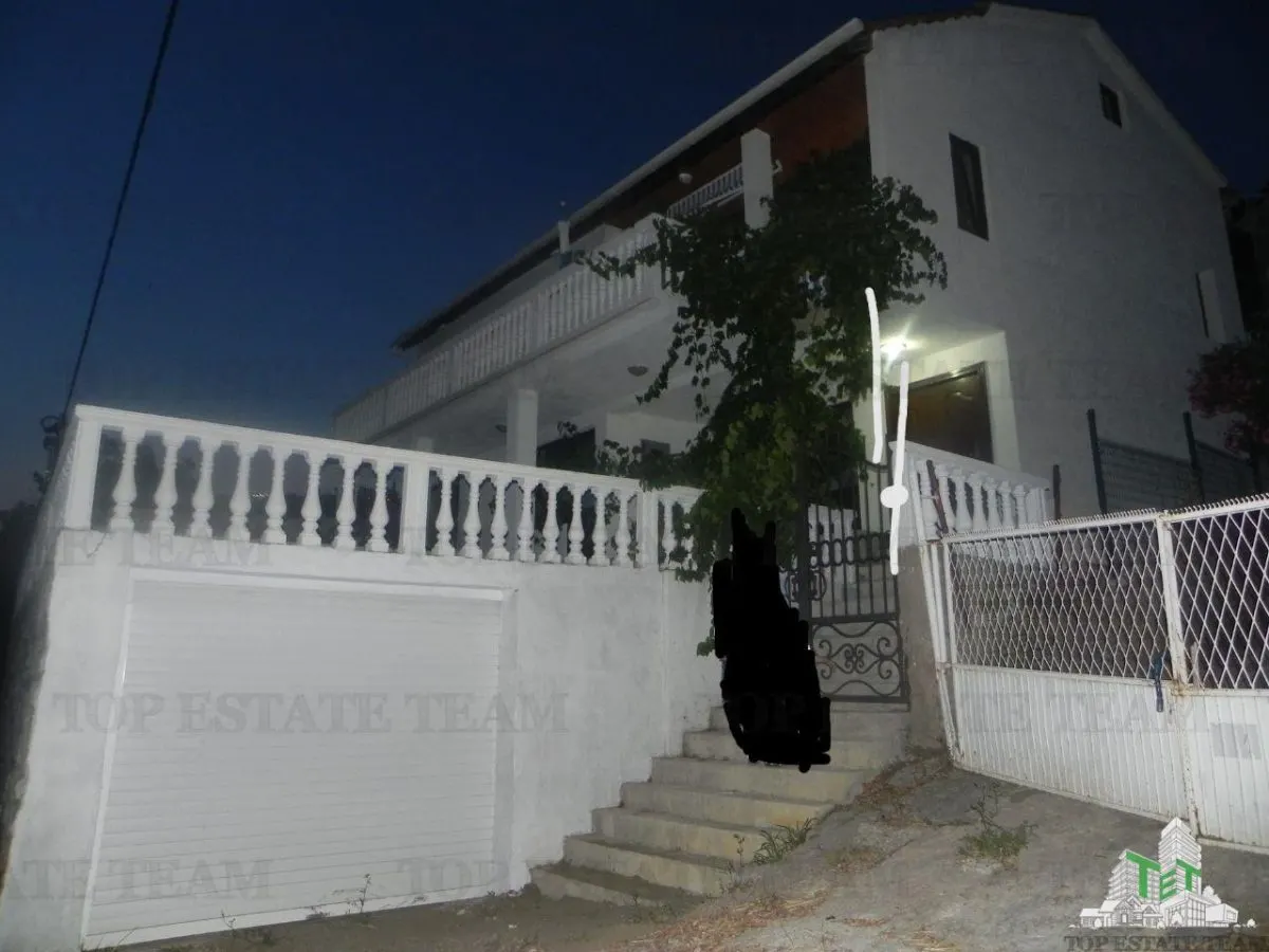 Villa en Venta en Bar, Montenegro - foto 12