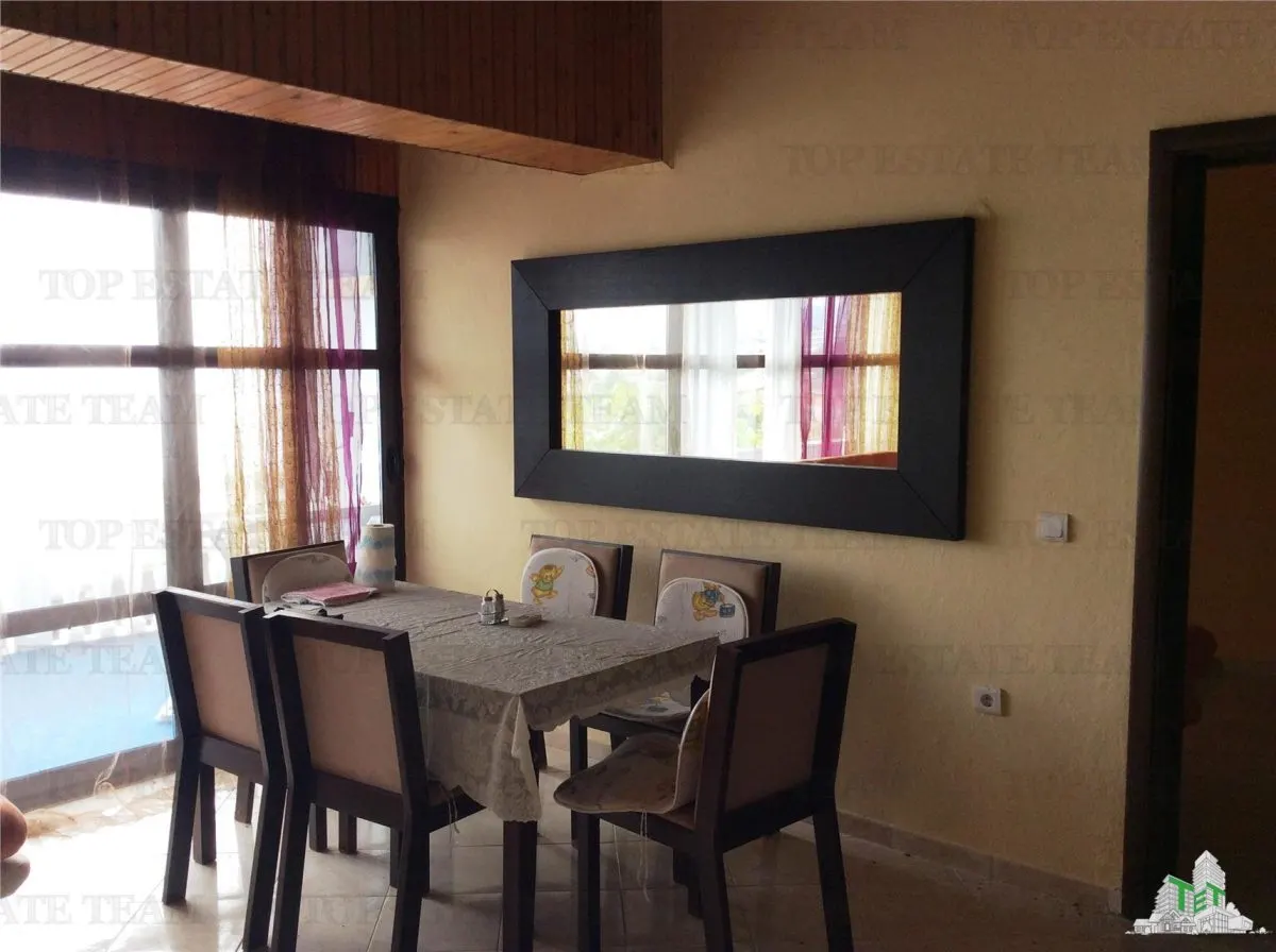 Villa en Venta en Bar, Montenegro - foto 4