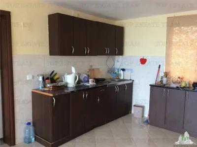 Villa en Venta en Bar, Montenegro - foto 5