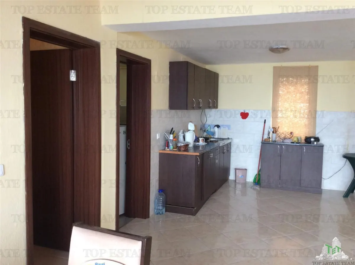 Villa en Venta en Bar, Montenegro - foto 8
