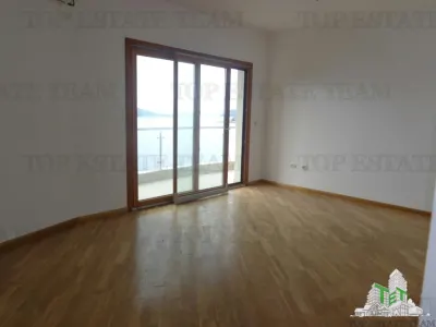 Apartamento en Venta en Budva, Montenegro - foto 7