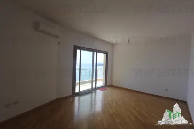 Apartamento en Venta en Budva, Montenegro - foto 10
