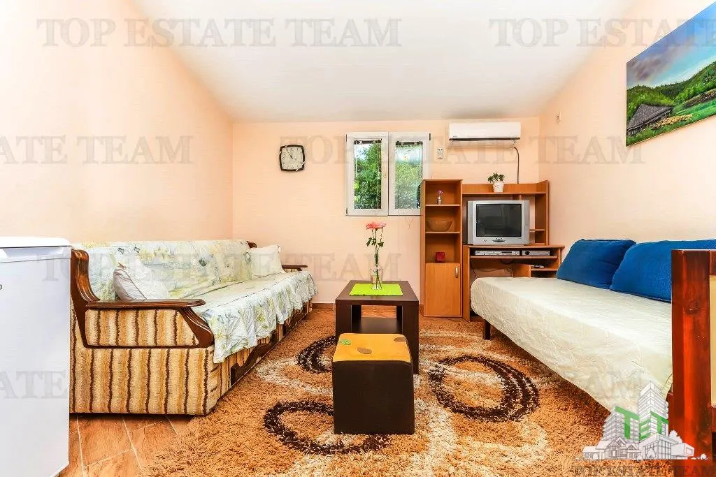 Villa en Venta en Kotor, Montenegro - foto 2