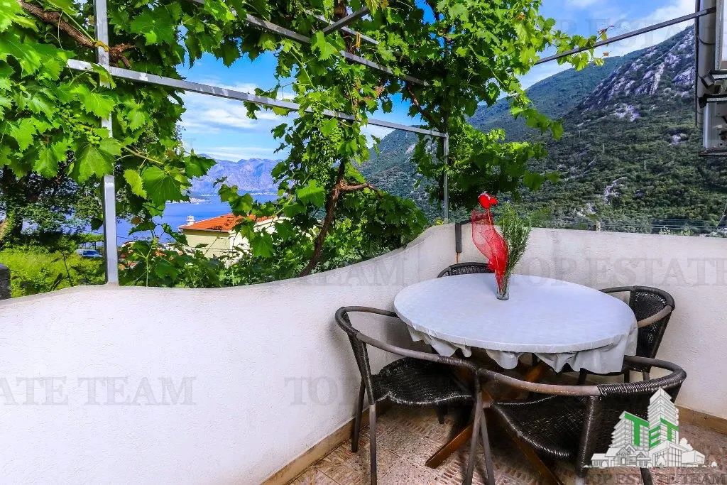 Villa en Venta en Kotor, Montenegro - foto 9