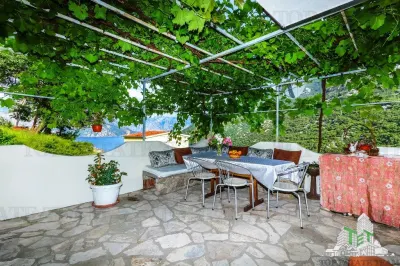 Villa en Venta en Kotor, Montenegro - foto 10