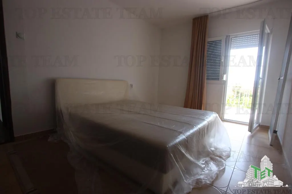 Villa en Venta en Bar, Montenegro - foto 12