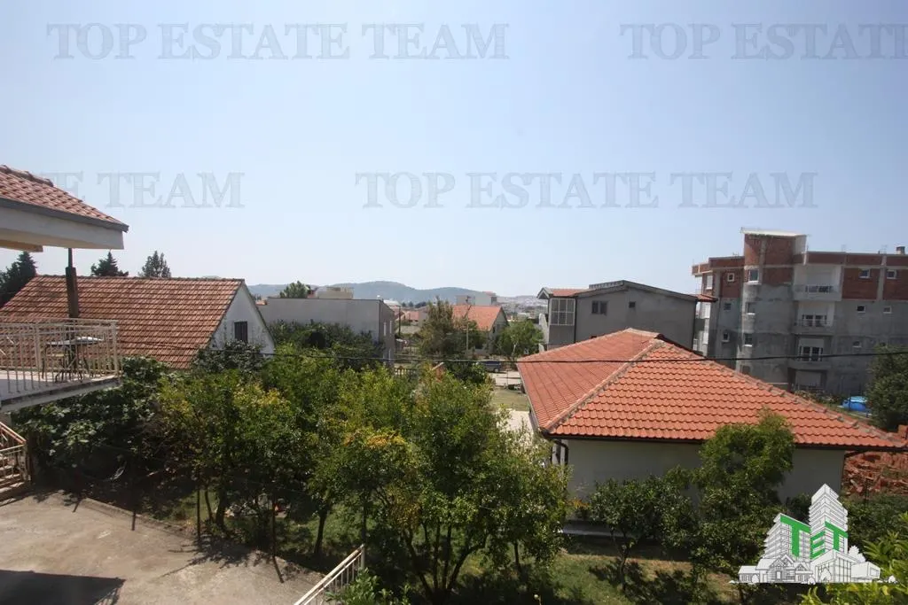 Villa en Venta en Bar, Montenegro - foto 9