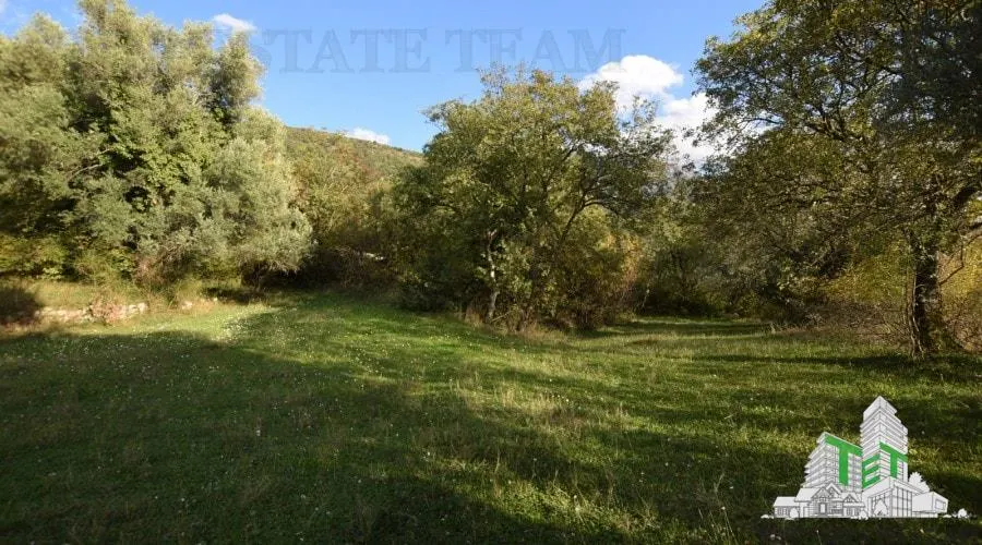 Terrain à Bâtir à Vendre à Kotor, Monténégro - foto 1