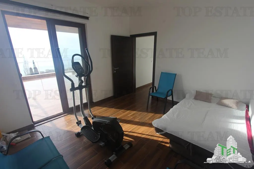 Villa en Venta en Bar, Montenegro - foto 17