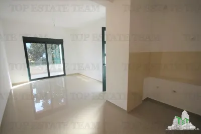 Apartamento en Venta en Herceg-Novi, Montenegro - foto 4