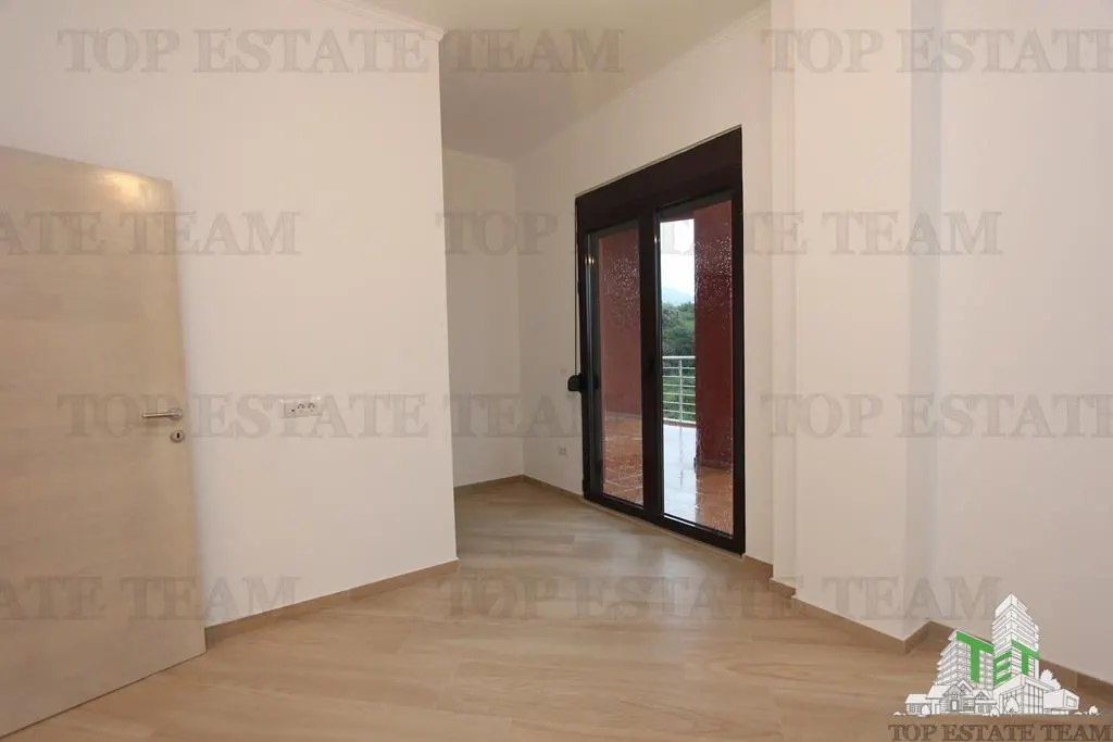 Apartment for Sale in Bar, Montenegro - foto 8