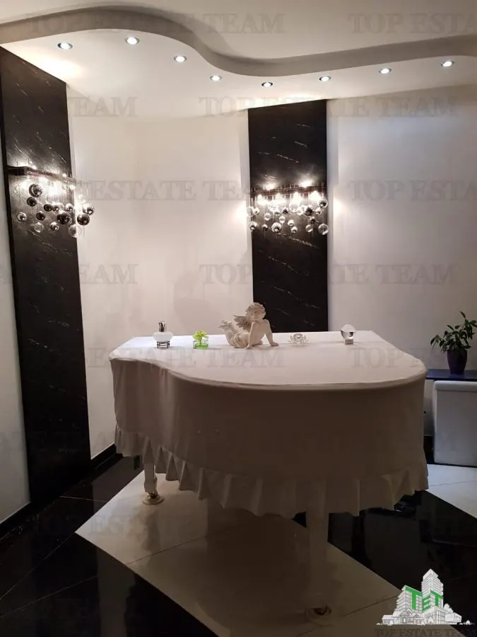 Villa en Venta en Budva, Montenegro - foto 7