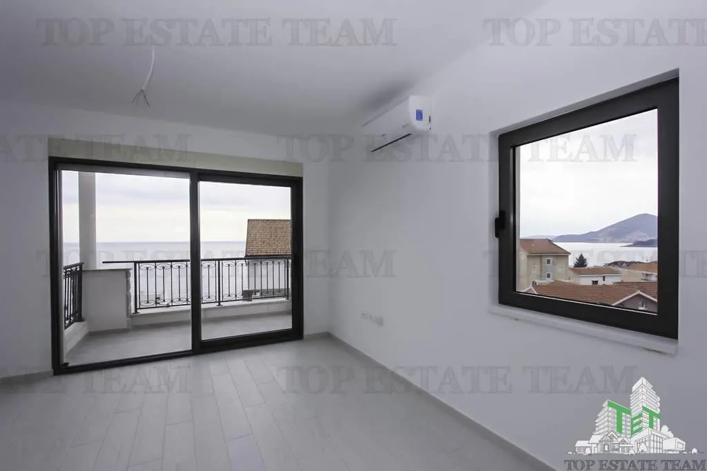 Appartement à Vendre à Budva, Monténégro - foto 1
