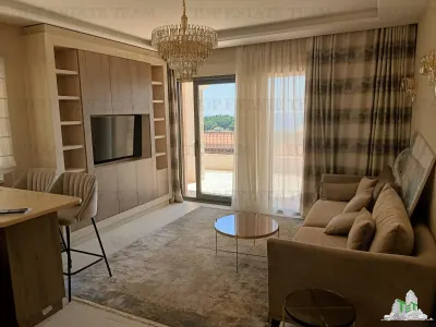 Appartement à Vendre à Budva, Monténégro - foto 9