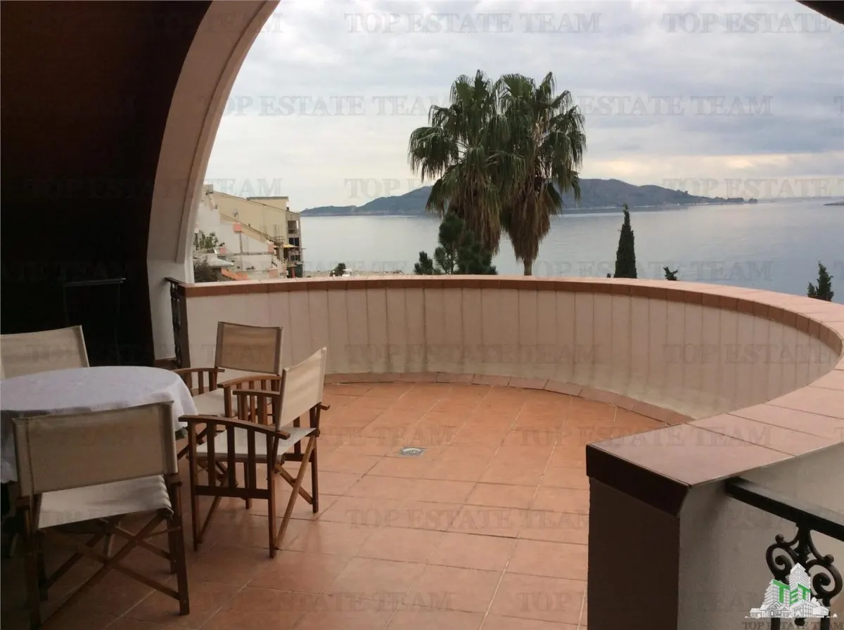 Apartamento en Venta en Budva, Montenegro - foto 1
