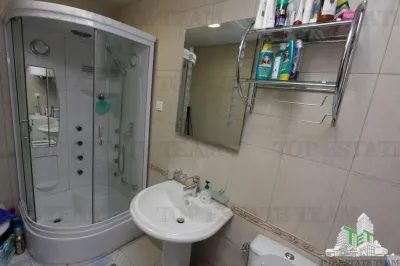 Appartement à Vendre à Budva, Monténégro - foto 13