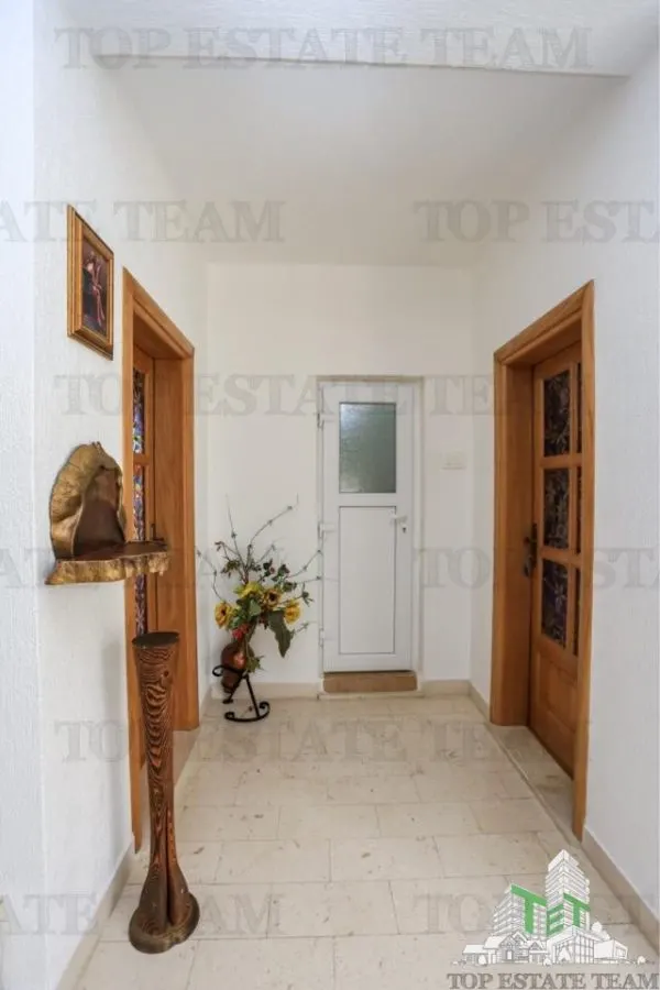 Villa for Sale in Herceg-Novi, Montenegro - foto 24