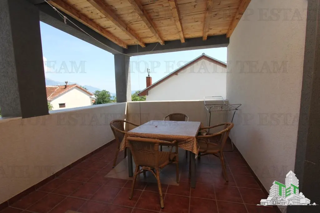Apartamento en Venta en Herceg-Novi, Montenegro - foto 3