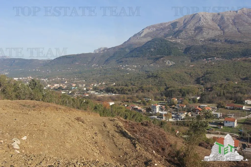 Terreno para Construir en Venta en Kotor, Montenegro - foto 1