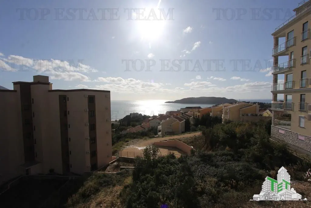 Apartamento en Venta en Budva, Montenegro - foto 1