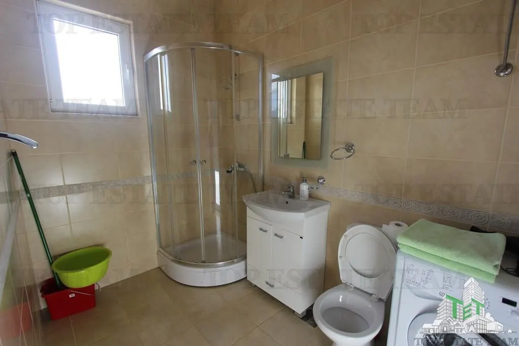 Apartamento en Venta en Budva, Montenegro - foto 4