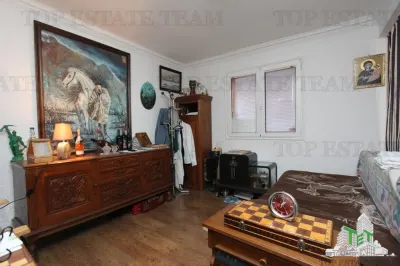 Apartamento en Venta en Budva, Montenegro - foto 2